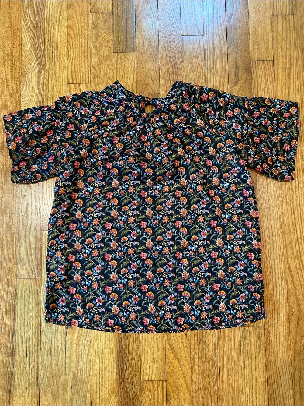 Loft Puff Sleeve Floral Tie Back Blouse with Gold Thread
